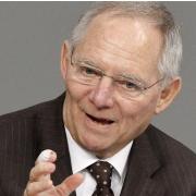 Bundesfinanzminister Schäuble hat seine Pläne für einen Europäischen Währungsfonds (EWF) zur Rettung hochverschuldeter Euro-Staaten konkretisiert. 