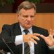  
          Hartmut Mehdorn genießt als «Querdenker» das Vertrauen von Bundesverkehrsminister Peter Ramsauer. Foto: Nestor Bachmann 
        