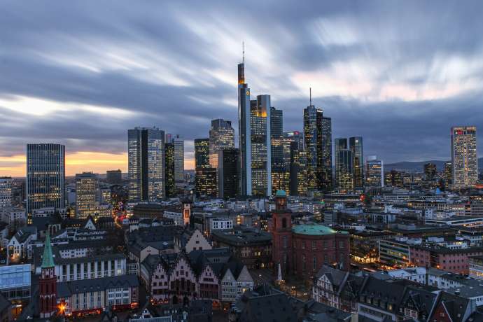 Tagesvorschau 24. August: Kleiner Kalender, große Themen: Energiestreit und Aktionärstreffen am Montag