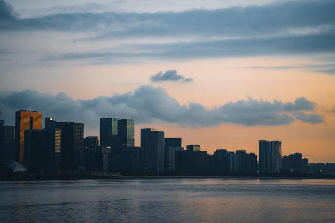 Tagesvorschau 19. Oktober: Wochenauftakt: Konjunkturtest in China, Auftragslage der Industrie und Bawag-Bilanz