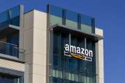 Das Logo von Amazon auf dem Campus in Palo Alto