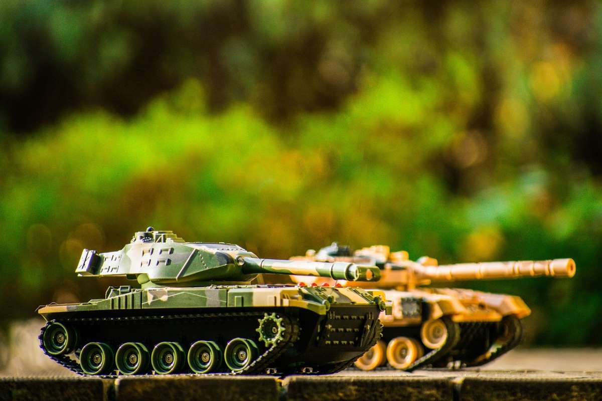 Wer Hat Das Stärkste Militär Neubewertung steht an: Deutz drängt ins Rüstungsgeschäft, Aktie geht steil