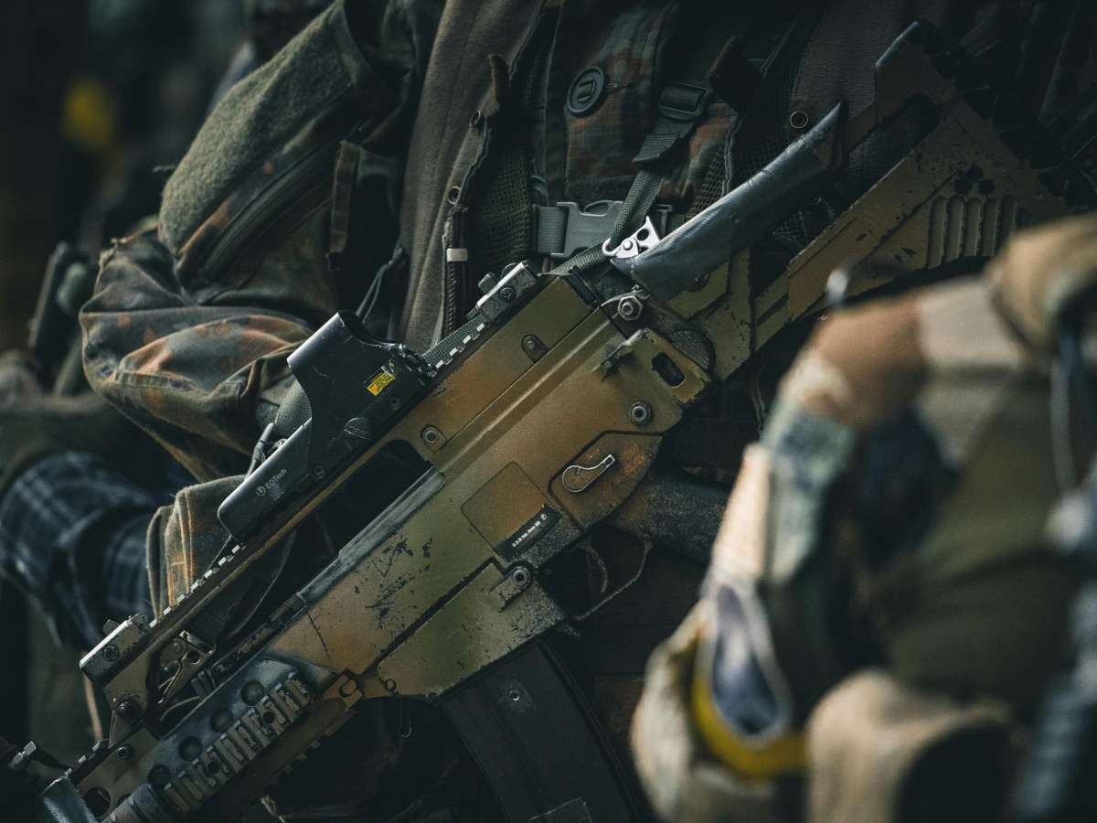 VanEck Defense ETF: VanEck Defense ETF im Höhenflug – Warum Anleger jetzt  genauer hinsehen sollten