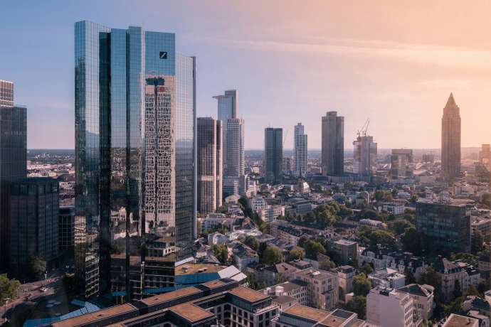 Dax l&auml;sst nichts anbrennen&colon; Deutsche Bank &ndash; Wann bl&auml;st die Aktie zum Sturm auf die 30 Euro&quest;