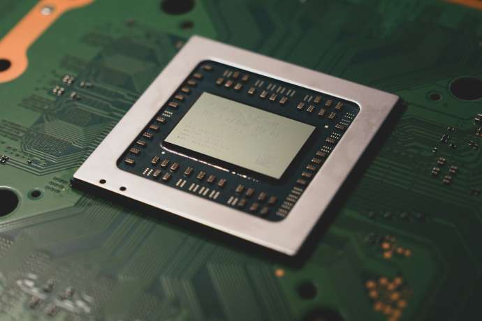 Micron w&auml;chst &uuml;ber Erwartungen&colon; KI-Nachfrage hebt Prognosen