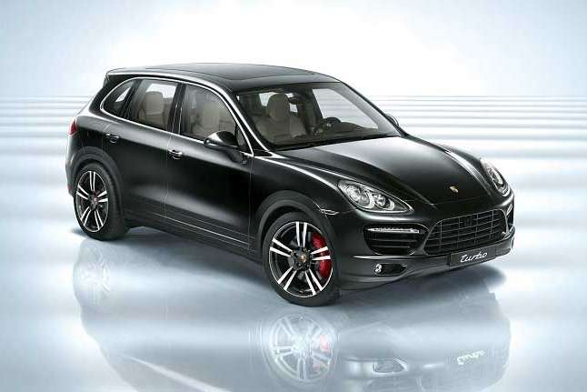 Z&ouml;lle belasten den Sportwagenbauer&comma; Porsche verzichtet auf US Produktion und Aktie f&auml;llt zur&uuml;ck&colon; Porsche Aktie unter Druck&comma; weil Fertigung trotz hoher Z&ouml;lle in Deutschland bleibt