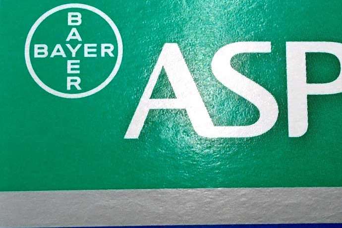Bayer unter Druck trotz Zulassung des neuen Hoffnungstr&auml;gers&colon; FDA gibt gr&uuml;nes Licht f&uuml;r Elinzanetant&comma; doch Bayer-Aktie f&auml;llt &uuml;berraschend