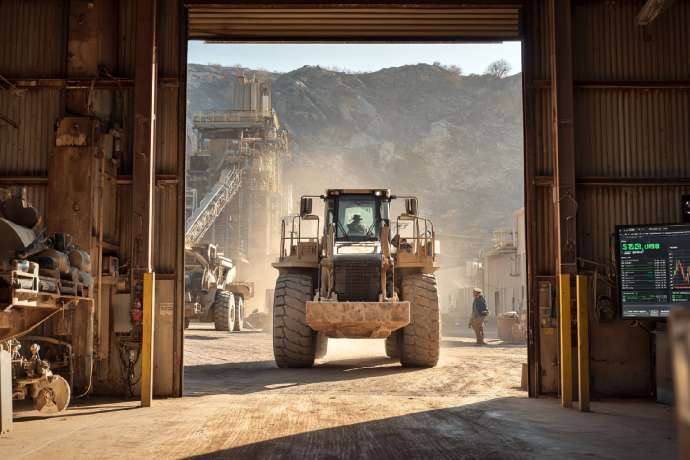 Nicht Barrick oder Newmont&colon; Dieser Gold-Silberproduzent l&auml;uft hei&szlig;