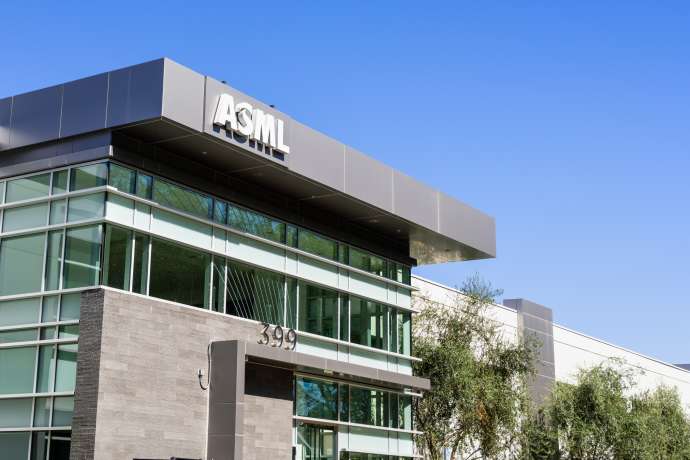 Nun gilt es&excl; ASML vor den Zahlen&period; Rallye oder Abverkauf&quest;