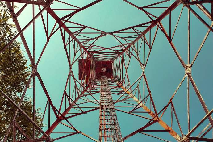 Dax stolpert in den neuen Börsenmonat: E.ON – Neue Hochs vor Augen