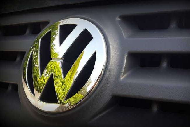 US-Gesch&auml;ft schw&auml;chelt&comma; doch VW-Aktie trotzt den Zahlen&colon; Volkswagen-Aktie legt zu&comma; obwohl der US-Absatz einbricht