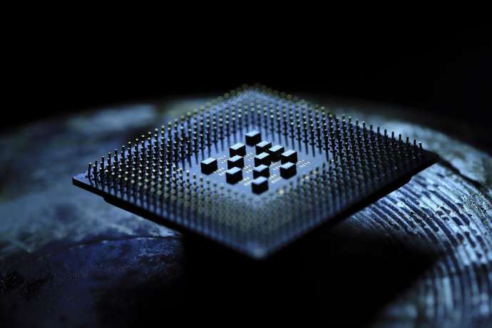 Micron profitiert von Analystenlob und starker Branchenlage