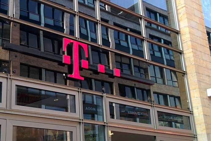 Telekom verliert weiter an Boden &ndash; Kursverlauf sorgt f&uuml;r Ern&uuml;chterung&colon; Deutsche Telekom Aktie f&auml;llt erneut&comma; Anleger reagieren verunsichert
