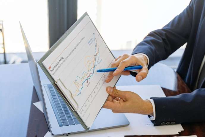 Dax – Das große Zittern beginnt: Münchener Rück – Steht die Korrektur vor dem Ende?