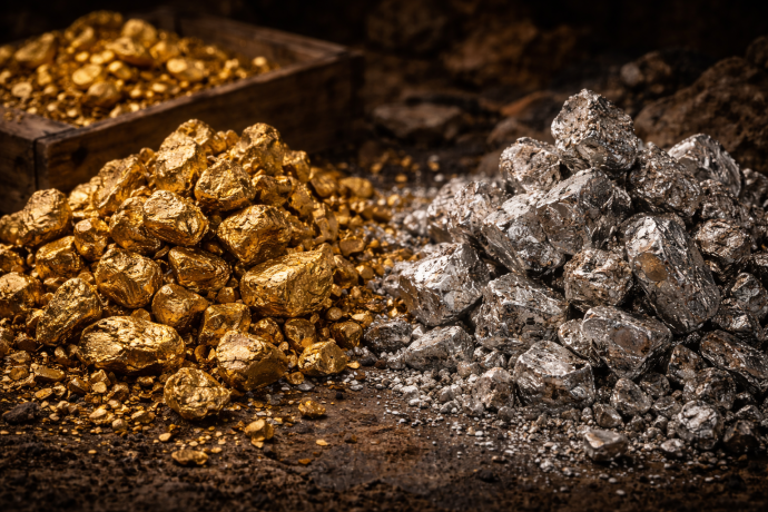 Gewaltiges Preisbeben bei Gold und Silber&colon; Kommen jetzt Chancen bei Barrick&comma; Newmont & Co&period;&quest;