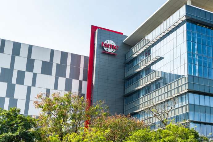 KI treibt Rekorde&comma; doch TSMC bleibt vorsichtig&colon; TSMC-Aktie im KI-Rausch&colon; Chip-Gigant sprengt mit Januar-Zahlen alle Erwartungen