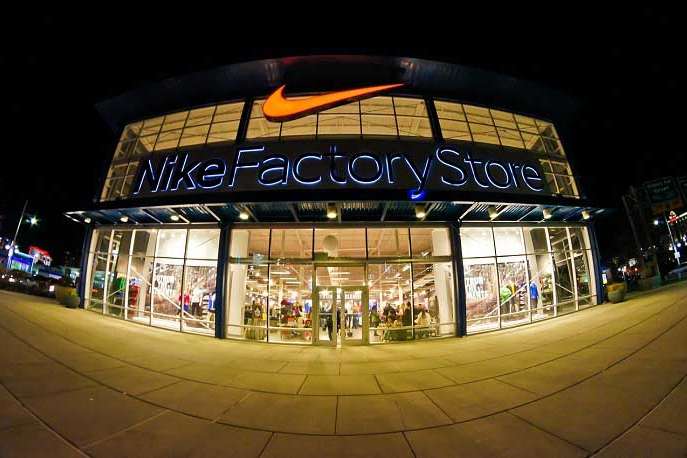 Diversity-Debatte erreicht die B&ouml;rse&colon; Nike ger&auml;t unter politischen Druck&colon; Nike-Aktie unter Druck&colon; US-Beh&ouml;rde pr&uuml;ft Diversit&auml;tsprogramme wegen Diskriminierungsvorw&uuml;rfen