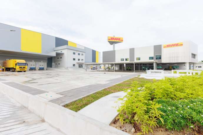 DHL Group auf der Kippe&colon; Bricht der Aktienkurs nun ein&quest;