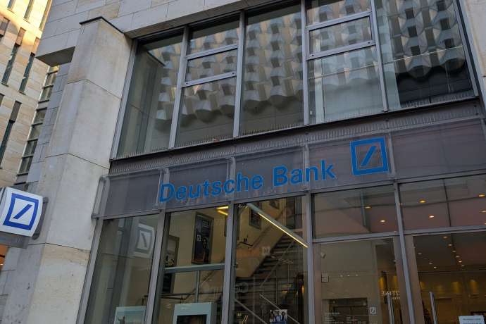 Dax rutscht weiter ab