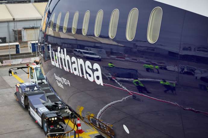 Ankunft Jubiläumsflieger 100 Jahre Lufthansa Boeing 787, D-ABPU