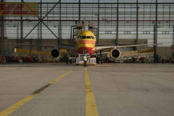 Der Dax und der Versuch einer Stabilisierung&colon; DHL Group &ndash; Aktie vor den Zahlen unter Druck