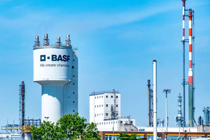 Dax strauchelt ins Wochenende