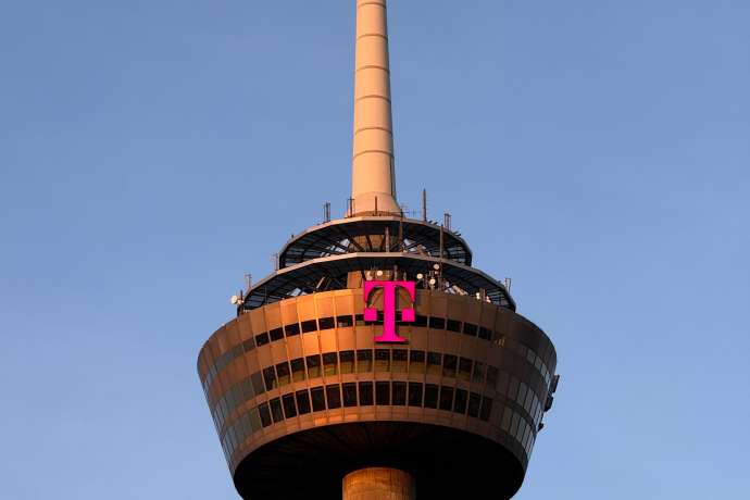 Dax mit D&auml;mpfer&period; Hoffnung auf rasche Konfliktl&ouml;sung schwindet&colon; Deutsche Telekom macht enormen Druck&comma; aber &period;&period;&period;