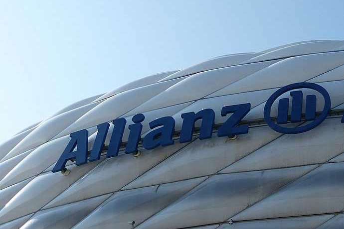 Hohe Dividende dr&uuml;ckt den Kurs &ndash; Anleger reagieren zun&auml;chst nerv&ouml;s&colon; Allianz-Aktie unter Druck&colon; Warum der DAX-Riese pl&ouml;tzlich abrutscht