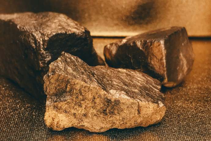 Gold kommt unter die R&auml;der&colon; Diese Goldminenaktie erreicht relevante Unterst&uuml;tzung