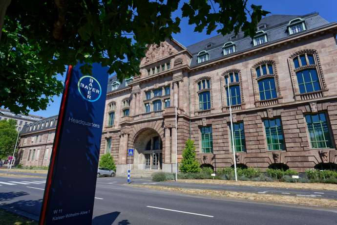 Dax &ndash; Ausblick auf die neue Handelswoche&colon; Bayer &ndash; Aktie muss nun nachsetzen