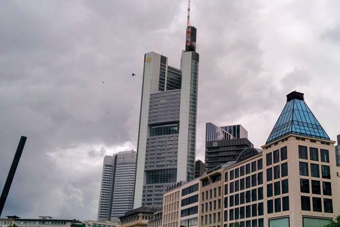 Dax nimmt die 25&period;000er Marke ins Visier&colon; Commerzbank &ndash; Setzt die Aktie zum Sprung auf 40 Euro an&quest;
