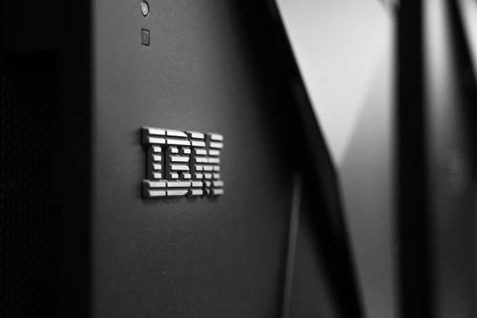 IBM – Aktie in prekärer Lage: Wie geht es nach den Zahlen jetzt weiter?