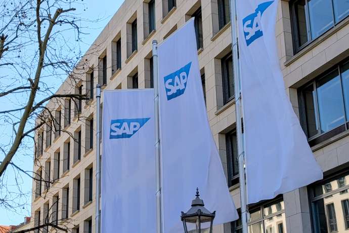 DAX erwartet dramatische Handelswoche: SAP treibt Rallye in Richtung 200 Euro voran