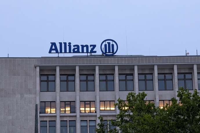 Rekordjagd! DAX furios ins Wochenende: Allianz nach starken Zahlen unter Druck