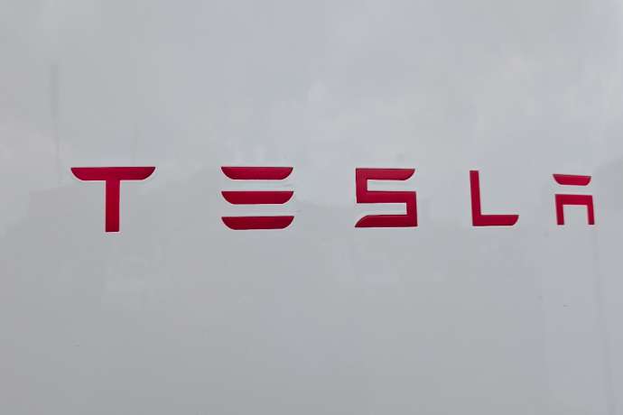 Tesla greift Waymo an: Doch bei Robotaxis ist der Rückstand noch gewaltig