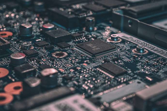 Broadcom: Aktie nach Zahlen unter Druck. Die nächsten Kursziele