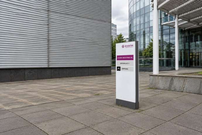 24 Euro je Aktie: BASF legt bei Evonik nach