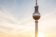 Deutsche Telekom: Mit SpaceX-Deal und Rekord-Dividende wird Stabilität in unsicheren Zeiten geliefert!