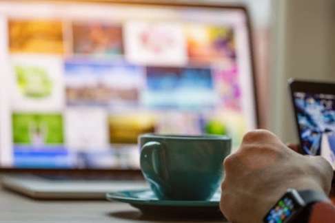 Netflix&colon; Vom Streaming-Pionier zur hochprofitablen Unterhaltungsmaschine