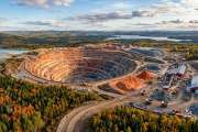Kupfer im globalen Spannungsfeld: Blick auf die Aktien von BHP, Southern Copper und Power Metallic Mines!