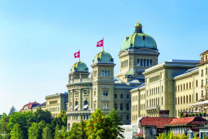 Blufft die Schweizerische Nationalbank?