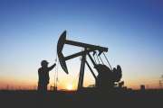 oil field, the oil workers are working