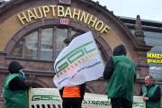 Im Tarifkonflikt zwischen der Deutschen Bahn und der Gewerkschaft Deutscher Lokomotivführer drohte am Dienstag eine Eskalation. (Archivbild)