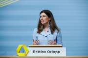 Die Commerzbank will ihren Gewinn noch stärker steigern, doch viele Analysten hatten mehr erwartet.