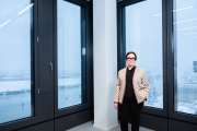 Die Schwedin Borg leitet seit 2020 den staatseigenen schwedischen Energiekonzern Vattenfall, der Deutschland zu seinen Kernmärkten zählt. Auf dem Bild steht Borg in der Hamburger Vattenfall-Zentrale. Im  Hintergrund ist die Norderelbe zu sehen. (Archivbild)
