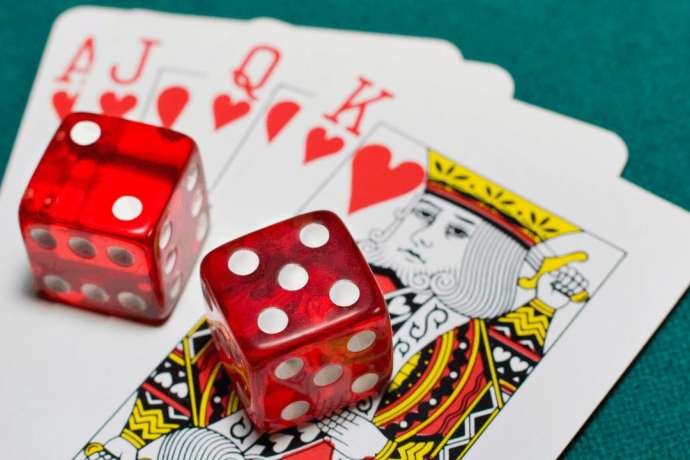 Ein Ass nach dem anderen: Royal Flush an der Börse? – diese Aktie bringt sich mit einer Mega-Übernahme in Stellung