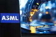 Europas KI-Hoffnung lebt!: Rekordstart dank Chip-Boom: ASML winken neue Allzeithochs