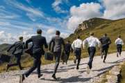 Kleine KI-Aktie, große Namen - Salesforce, Twilio und der nächste KI-Baustein